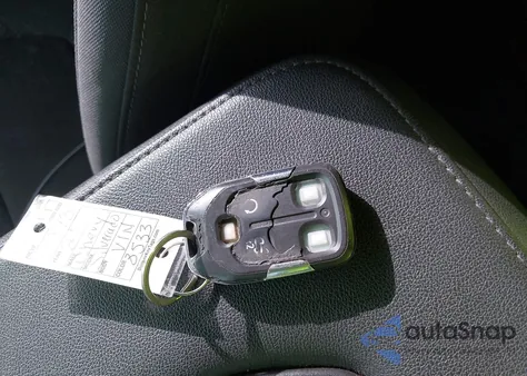 2021 Chevrolet Silverado 2Wd Short Bed Lt z USA, uszkodzony, nr VIN 1GCPWCED5MZ388533